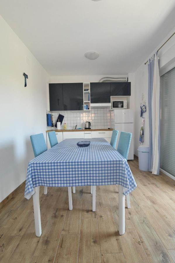 Apartmani Rebecca Vir Bagian luar foto