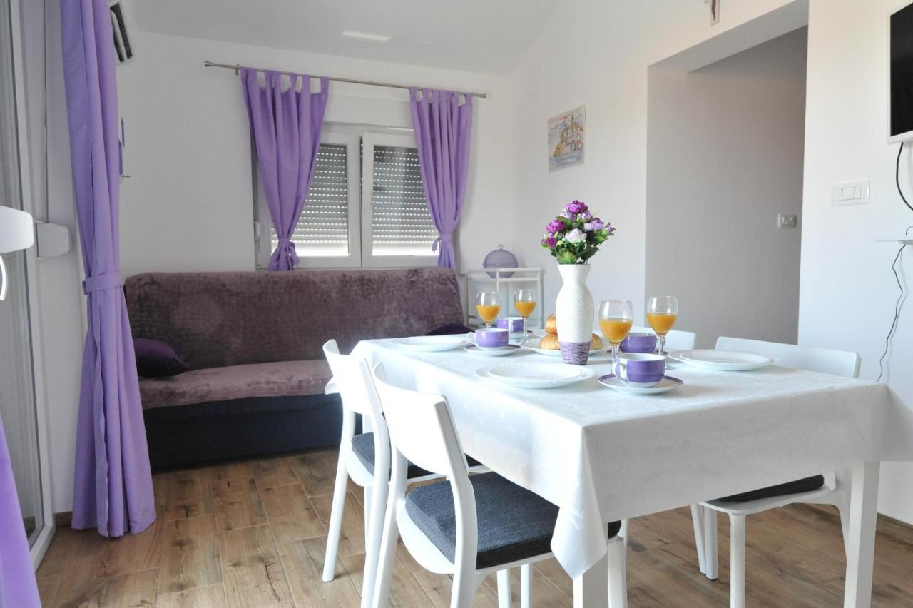 Apartmani Rebecca Vir Bagian luar foto