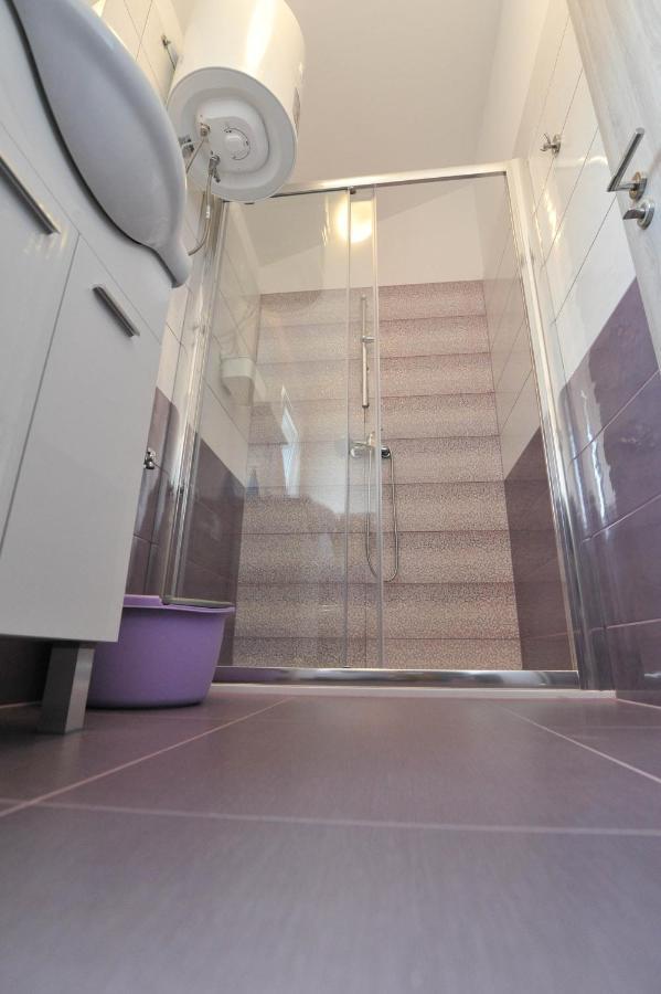 Apartmani Rebecca Vir Bagian luar foto